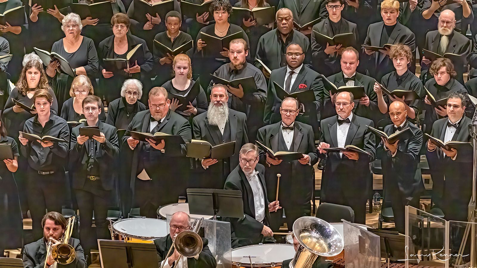 The Fort Wayne Philharmonic will be joined by 34 singers from the Fort Wayne Philharmonic Chorus and other local groups during performances of Holiday Pops at Purdue University Fort Wayne’s Auer Performance Hall.
