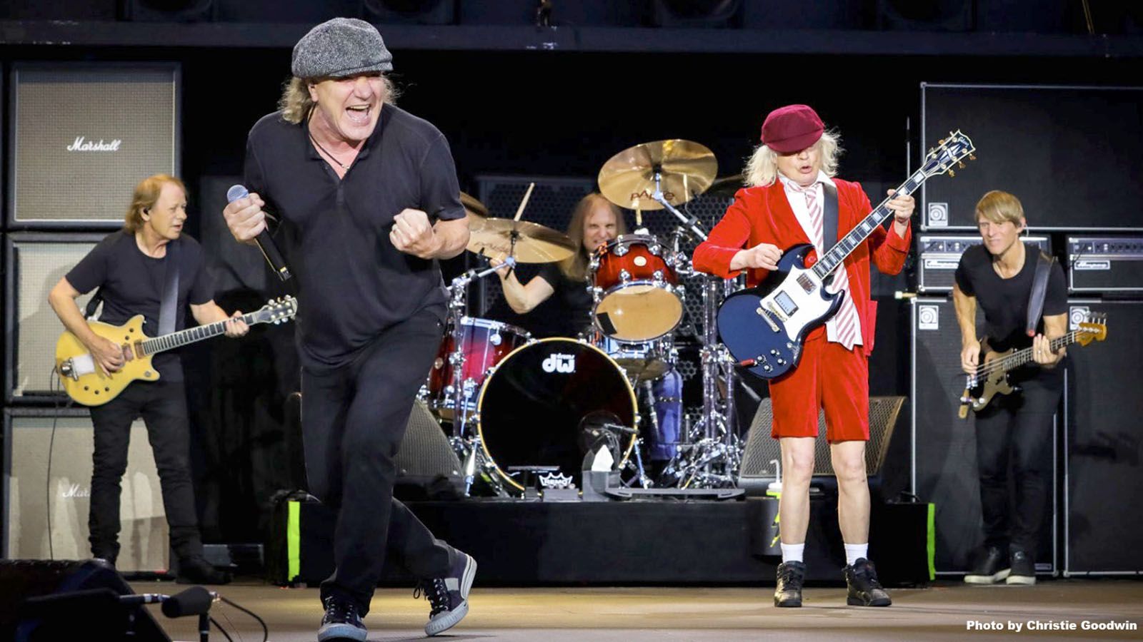 AC/DC have scheduled a tour of the United States.