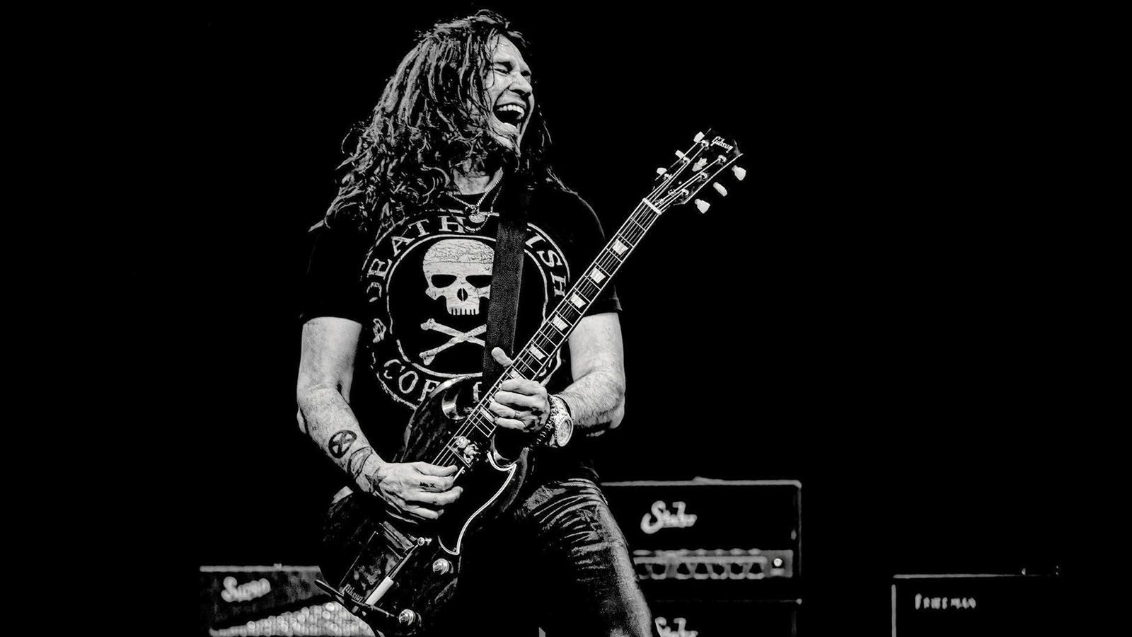 Phil X will teach a masterclass at Sweetwater Sound on Aug. 9.