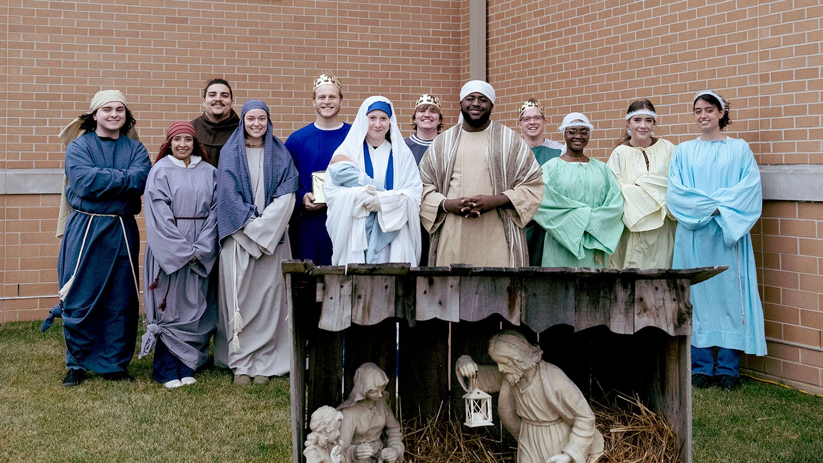 A Living Nativity will follow the Lighting of the Lake on Dec. 8 at the University of Saint Francis.