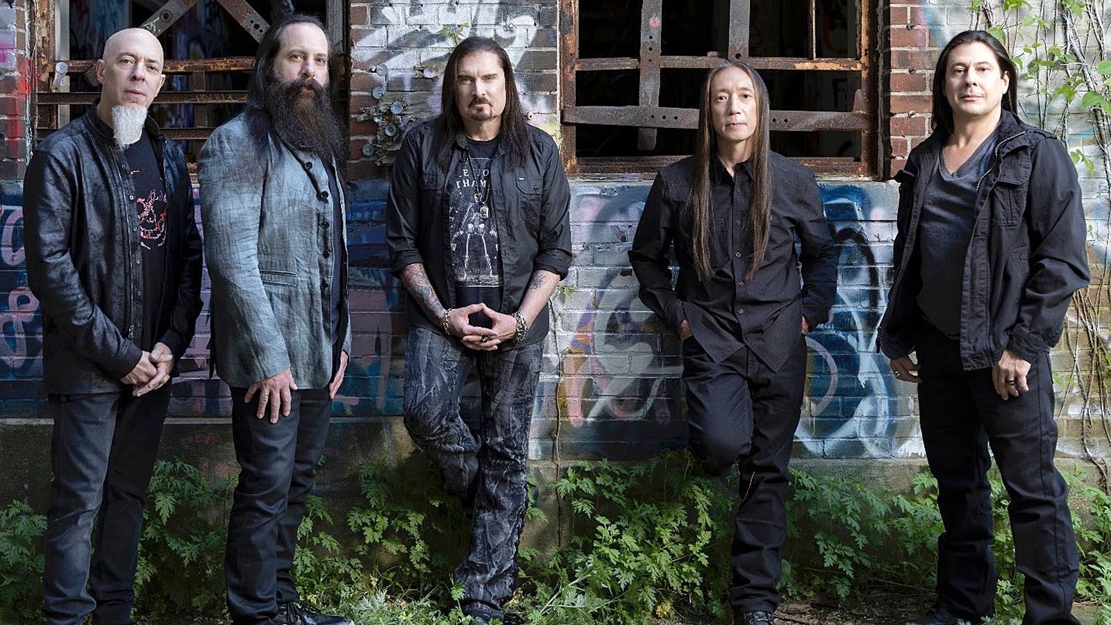 Prog favorites Dream Theater have scheduled a summer tour.