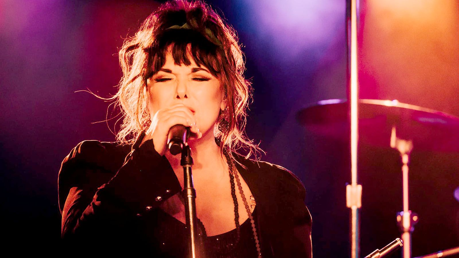 Ann Wilson of heart will be in Sterling Heights, Michigan, on July 29.