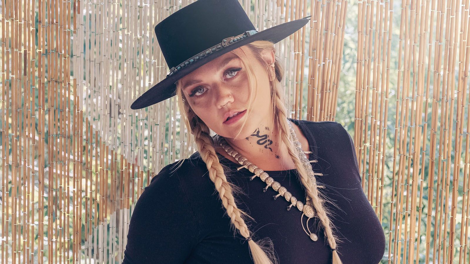 Country artist Elle King will perform at The Clyde Theatre on Thursday, Sept. 5.