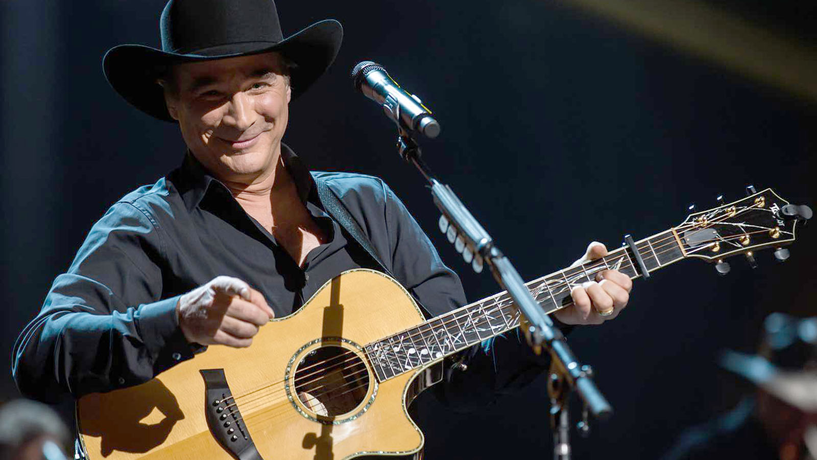 Clint Black, Buddy Guy performing at state fair — Whatzup